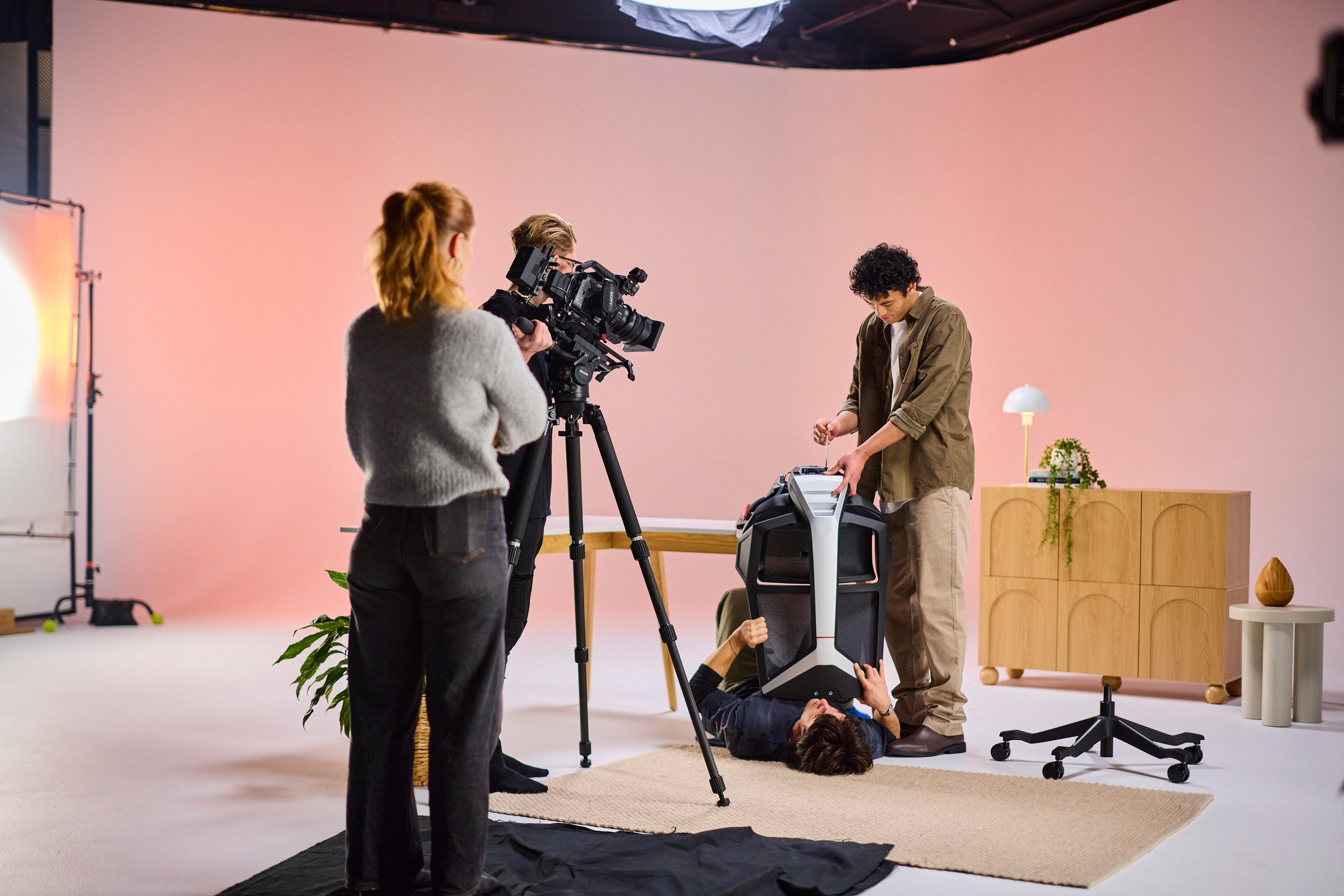 Pago team filming behind the scenes